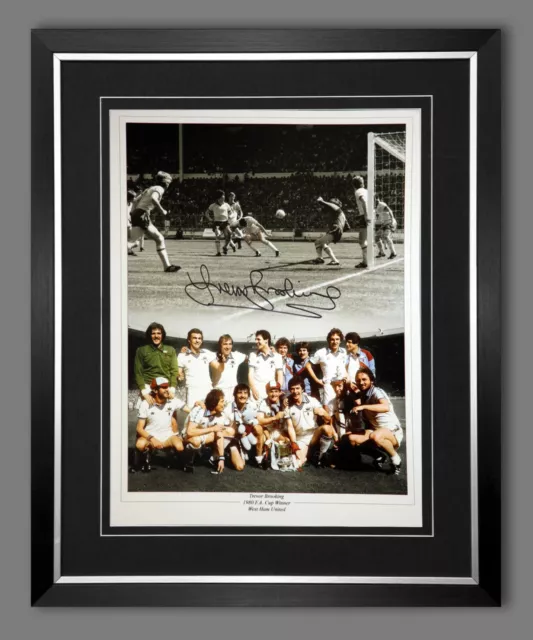 Trevor Brooking Signed And Framed Wes Ham United 12x16 Football Photograph