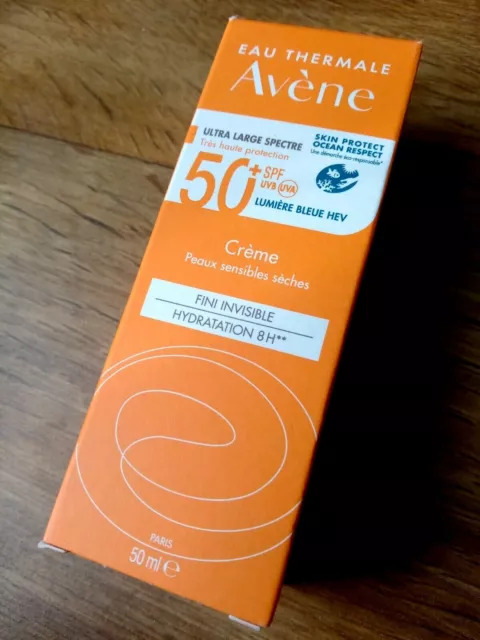 Avène Crème Solaire SPF50+ Eau Thermale Peau sensible Invisible Hydratation 50ml