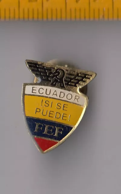 Ecuador FEF Football Federation Association pin badge logo