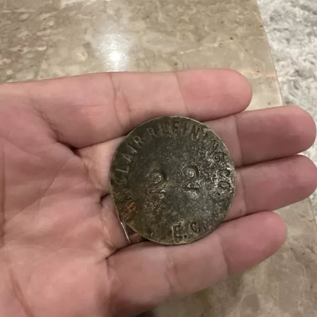 Sinclair Refining Company Employee Badge #22 Gas Oil