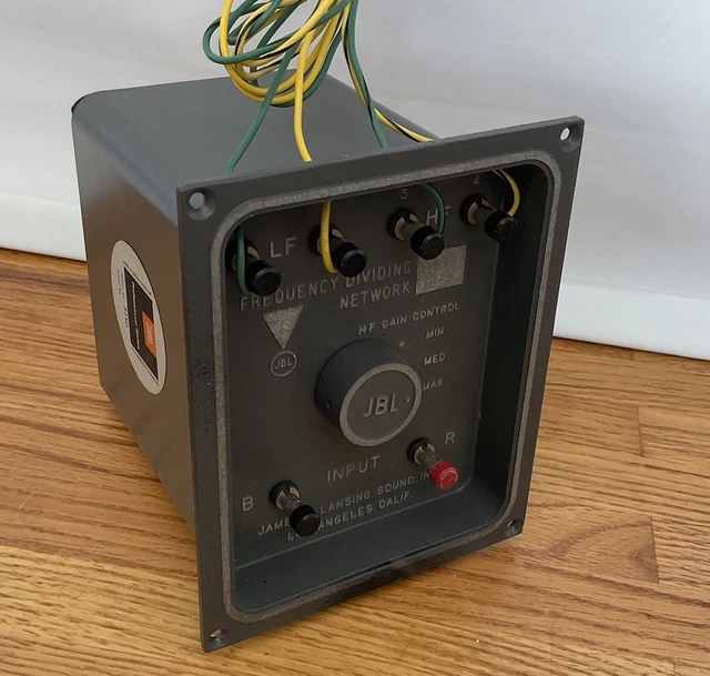 JBL 3110 DIVIDING network with a crossover frequency of