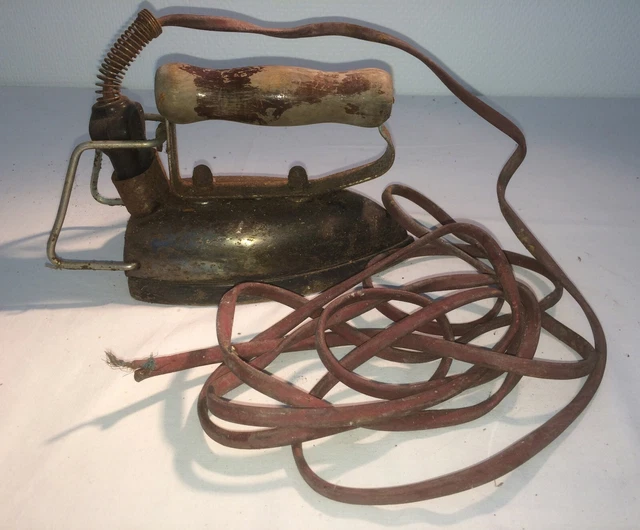 Ancien Fer à Repasser électrique Anglais RICHARDS – Avec Sa Boîte D'origine, Tbe