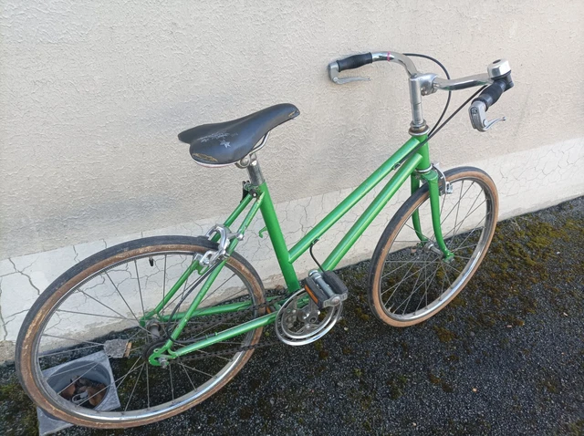 Vélo - Cycle - Tricycle d'enfant