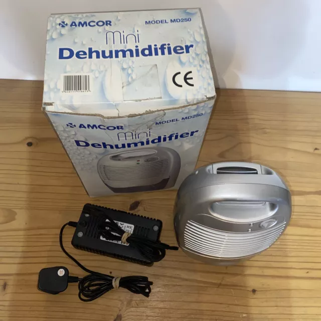 Amcor Mini Dehumidifier 0.5 Litre , Very clean 2