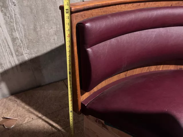 chicago style restaurant booth
