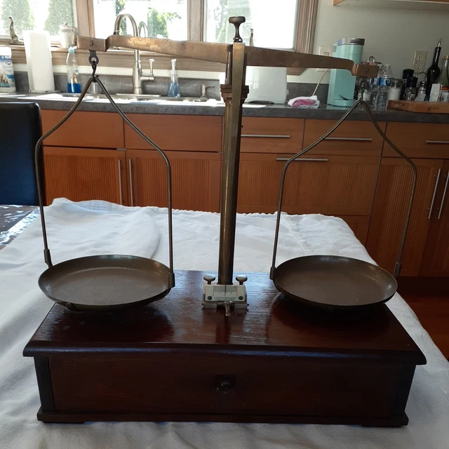 Antique scale, brass with brass pans