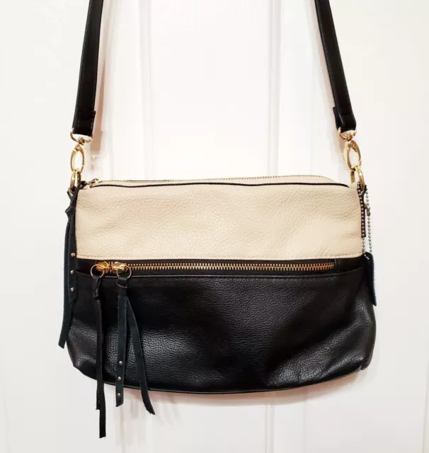 Olivia + Joy LIV Leather Crossbody Purse Black/Ivory Shoulder bag Pockets Zips