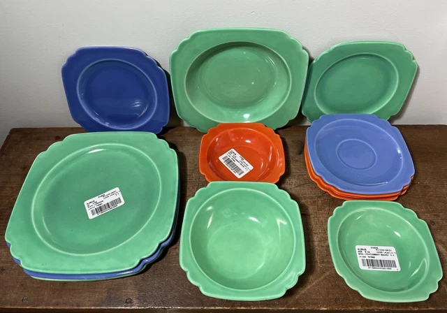 13 Vintage Homer Laughlin Riviera Plates, Bowls & Saucer Lot