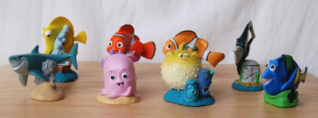 Disney Pixar Finding Nemo Dory 8 Figures - 2003