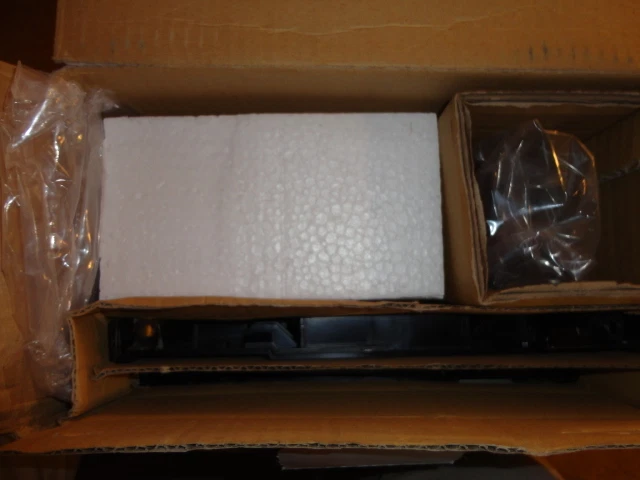 Kensington 60718 Articulating Keyboard Platform W/ Smart Fit System Black