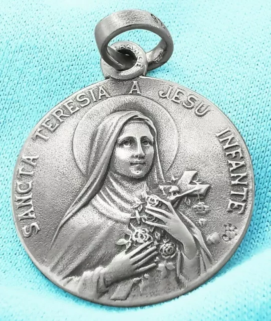 Médaille de Sainte Thérèse, Argent Massif, Sancta Teresia a Jesus infante Medal