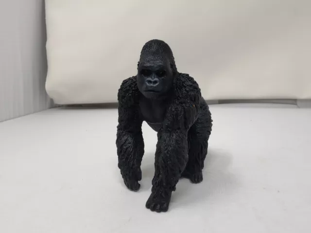 Schleich 2016 Black Male Gorilla Model D-73527 Animal Figure