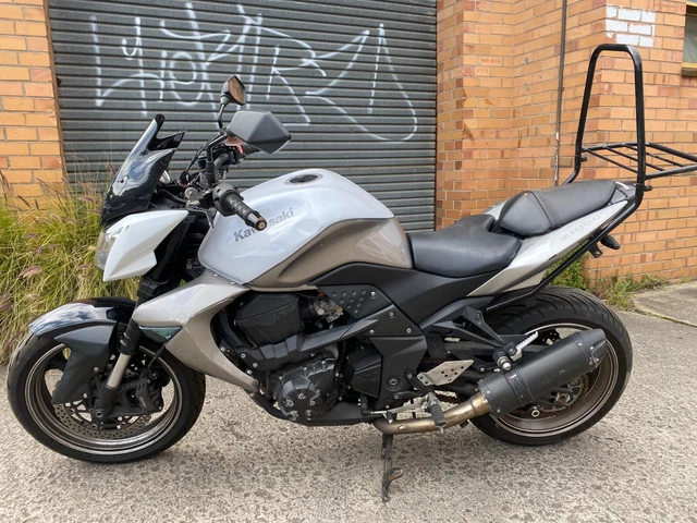 KAWASAKI Z1000 2008 WITH EXTRAS SPORTS TOURER 1000cc