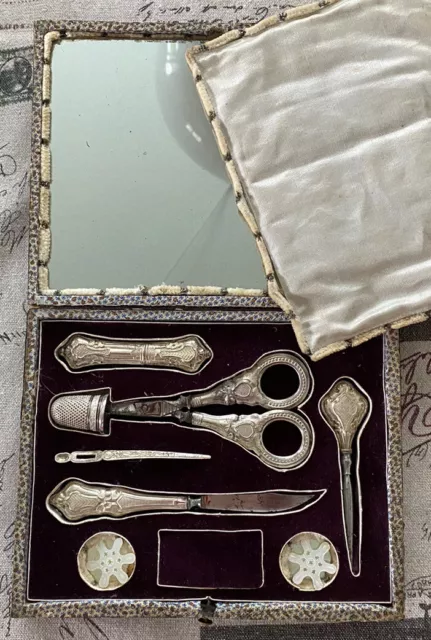 Nähset Nähetui mit Silber Nähutensilien Sewing Case Silver Tools