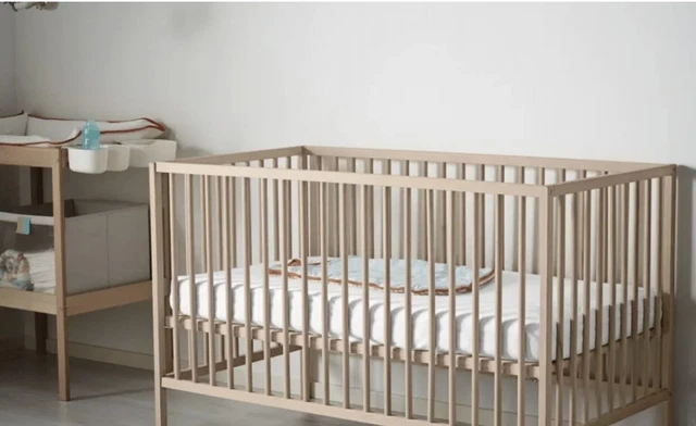 Sniglar cot sale