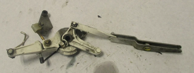 JOHNSON EVINRUDE OUTBOARD 1977 140hp Throttle & Spark Advance Levers