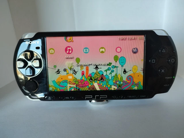 Sony PSP 3000 Pianoforte Nero, In Scatola Ottime Condizioni con Accessori. 2