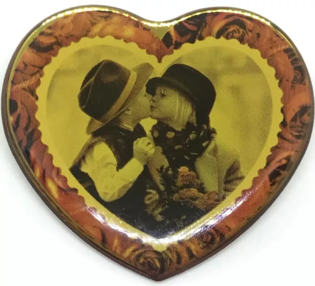 Vtg 1996 Enesco NBM Bahner Studios Alaska Momma HEART BROOCH Boy Girl Kiss 1.75”