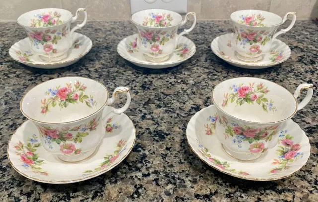 EUC Vintage Royal Albert Bone China England Moss Rose - ONE Teacup & ONE Saucer