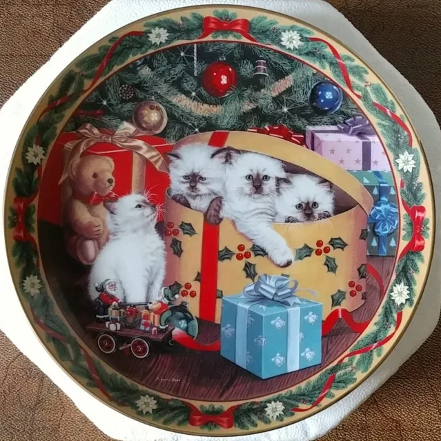 Bradford Exchange 1994 Santas Little Helpers Plate 153B Wrapping Up Holidays COA