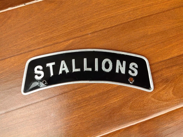 STALLIONS Distintivo emblema doppio lato adatto per moto STALLIONS