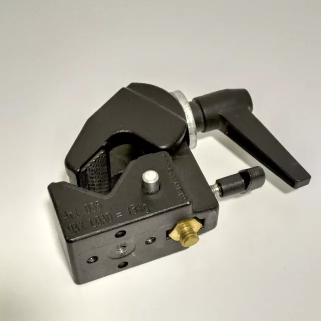 Abrazadera Manfrotto Art .035 hecha en Italia