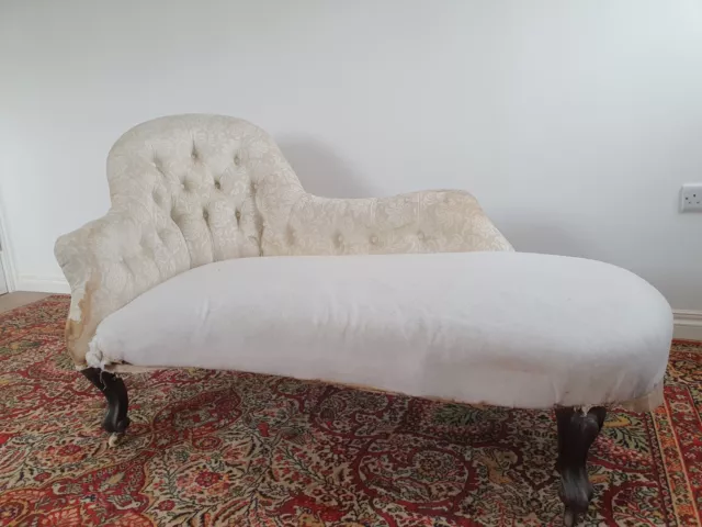 Beautiful Antique Chaise Longue Sofa Seat for Upholstering.