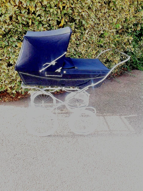 SILVERCROSS COACHBUILT GROSVENOR pram circ 1980 £295.00 - PicClick UK