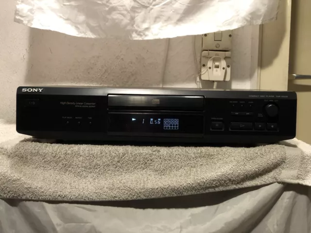 Sony CDP-XE 220,CD-Player,Schwarz, Optischer Digitalausgang,spielt CD-R