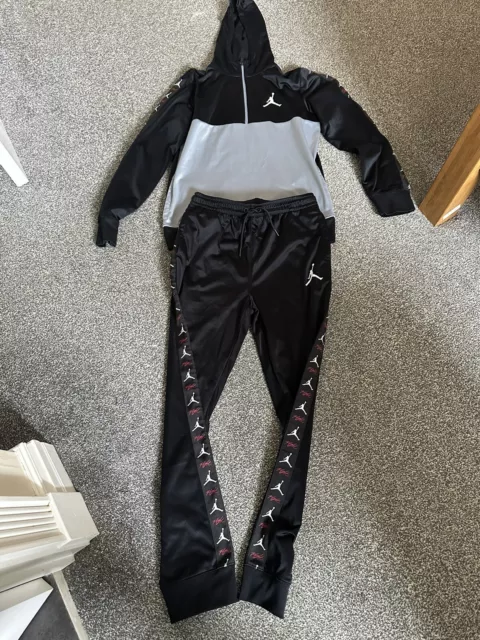 Boys Nike Air Jordan Flight Tracksuit Age XL 13-15 Years Black And Grey