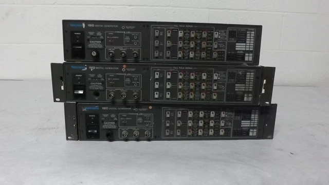 Lot of 3 Tektronix 1910 Digital Generator T30959