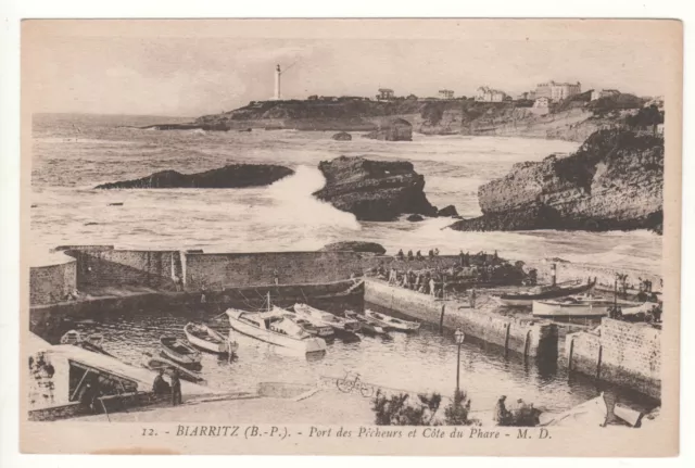 CPA 64 - BIARRITZ (PYRÉNÉES ATLANTIQUES) - PORT DES PÊCHEURS et CÔTE DU PHARE