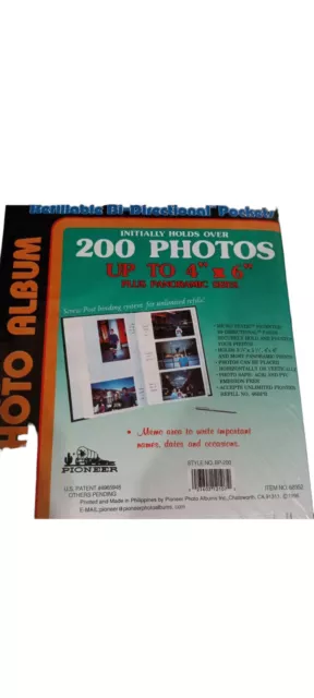 Pioneer  Photo Album Holds up to 200 4"x6" Photos White Gold Trim Style- BP-200