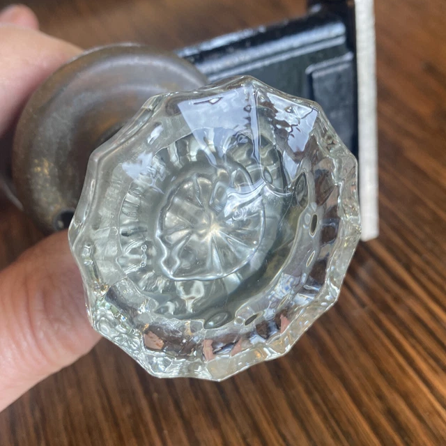 Antique Vintage 12 Point Glass & Brass Door Knobs Rosettes Mortice Catch Yale