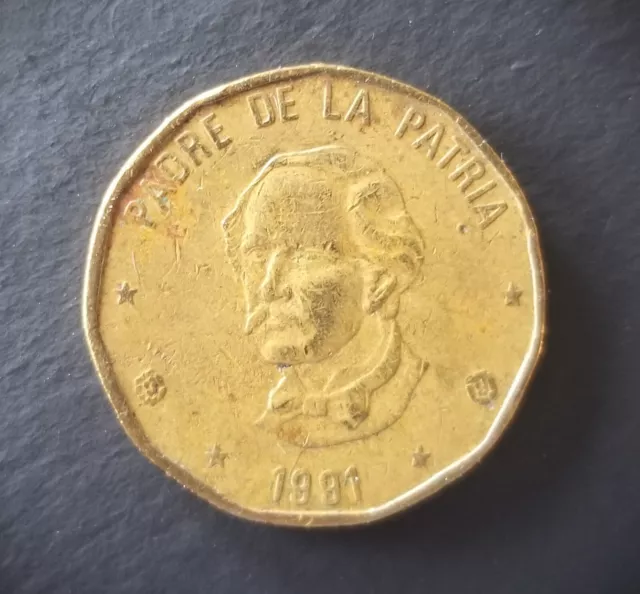 Dominican Republic 1991 ~ 1 Peso Coin ~ KM# 80.1 ~ Juan Pablo Duarte