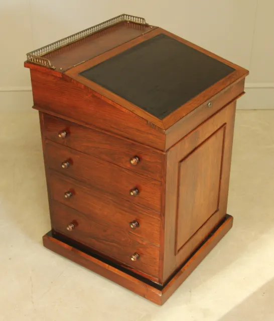 An Early 19Th Century Rosewood Davenport.