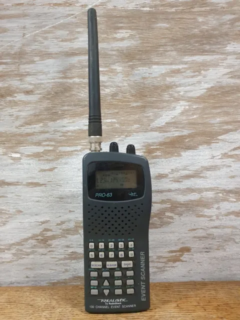 Radioshack Realistic PRO-63 Event Scanner, Handheld, 100 Channel, HF/VHF/UHF VGC