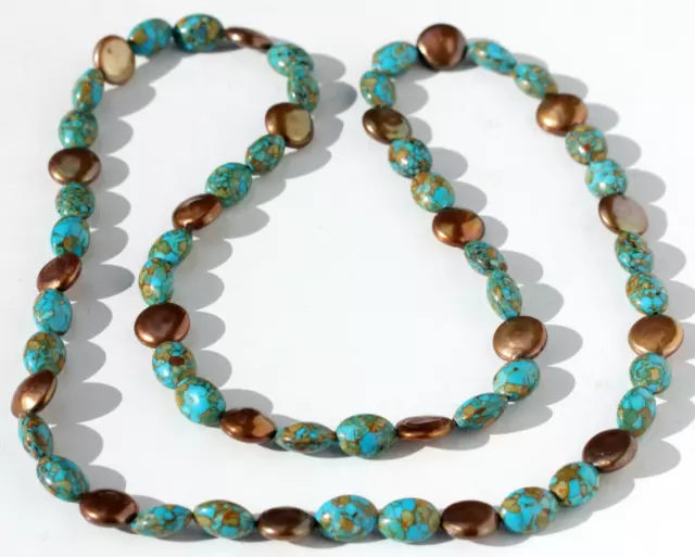 GRAND COLLIER VINTAGE EN PERLES DE PIERRES POLIES - 84 cm - 86,9 g
