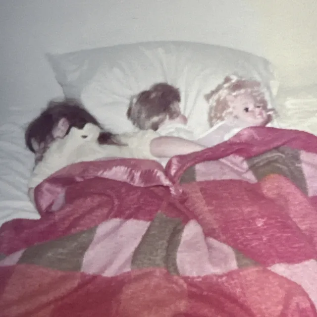 VINTAGE PHOTO 1970s Little Girl Tucked in bed with her Toy Dolls COLOR SNAPSHOT