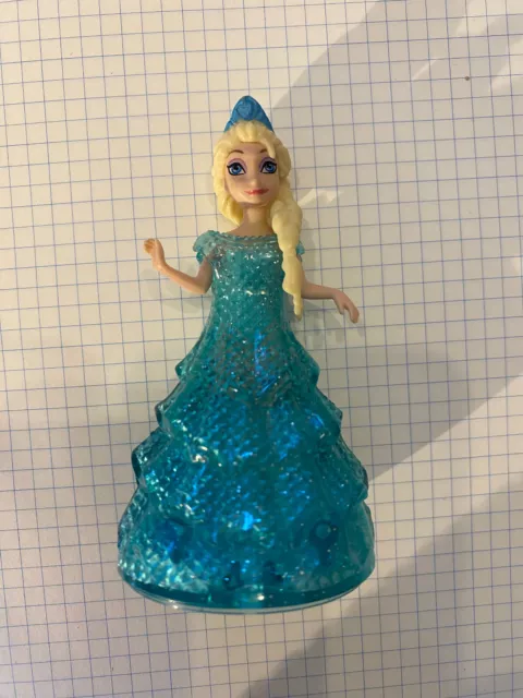 Princesse Elsa Et Sa Robe Magic Clip  Princesse Disney Frozen La Reine Des Neige