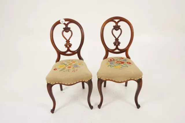 Antique Carved Walnut Chairs, Pair of Victorian Side Chairs, Scotland 1880, H105