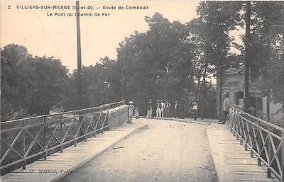 Cpa 94 Villiers Sur Marne Route De Combault Le Pont Du Chemin De Fer