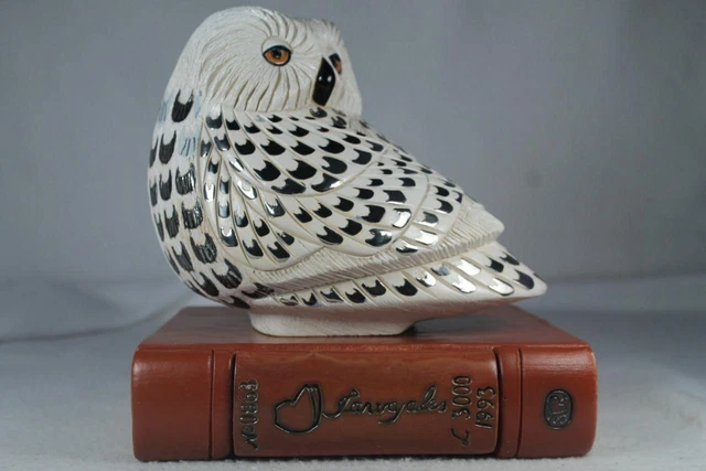 De Rosa Rinconada Large Wildlife Limited Edition #863/3000 'Owl On Book' #426 De Rosa Rinconada Large Wildlife Limited Edition #863/3000 'Owl On Book' #426
