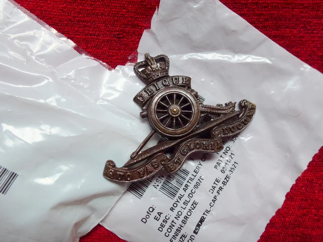 GENUINE BRITISH ARMY Royal Artillery Officers Bronze Cap Badge Bnib £12 ...