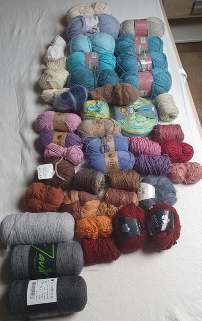 Wolle Konvolut, ca 2,5 kg, Alpaka, Merino, Seide, Mohair, Viskose, Acryl etc.