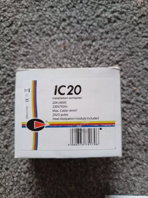 2302 CGD CONTATTORE INSTALLAZIONE 20A IC20 230V/50Hz Max. Cavo: 4 mm2 pali 2N/O