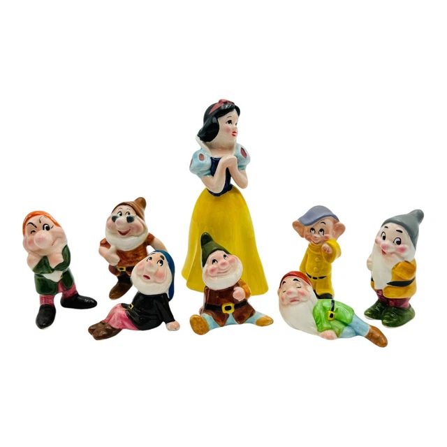 DISNEY PRODUCTION SNOW White & The Seven Dwarfs Porcelain Figurine Set