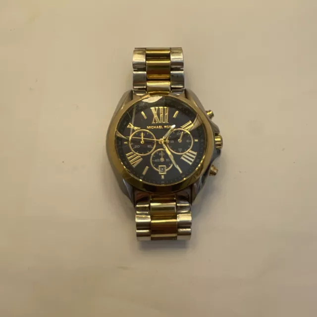 Pre-owned: Michael Kors Unisex Bradshaw Chronograph Watch. Gold/Silver.. MK 5976