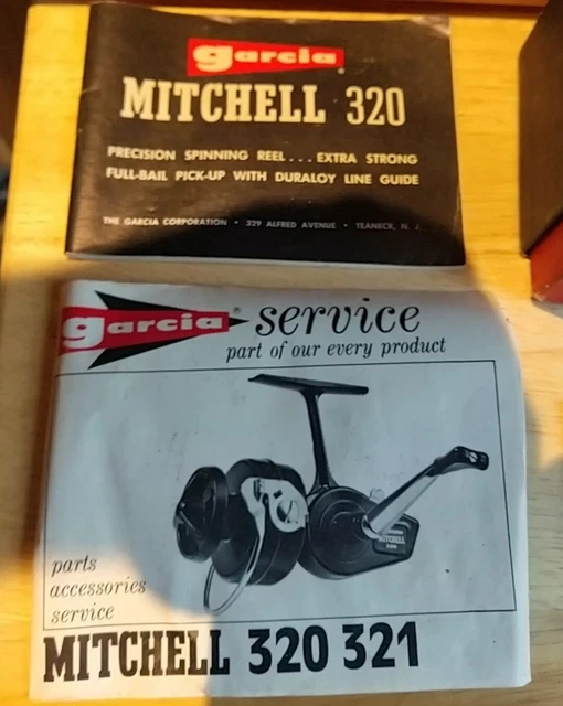 Lot pêche ancien : 2 moulinets Mitchell 300 + boites et bobines