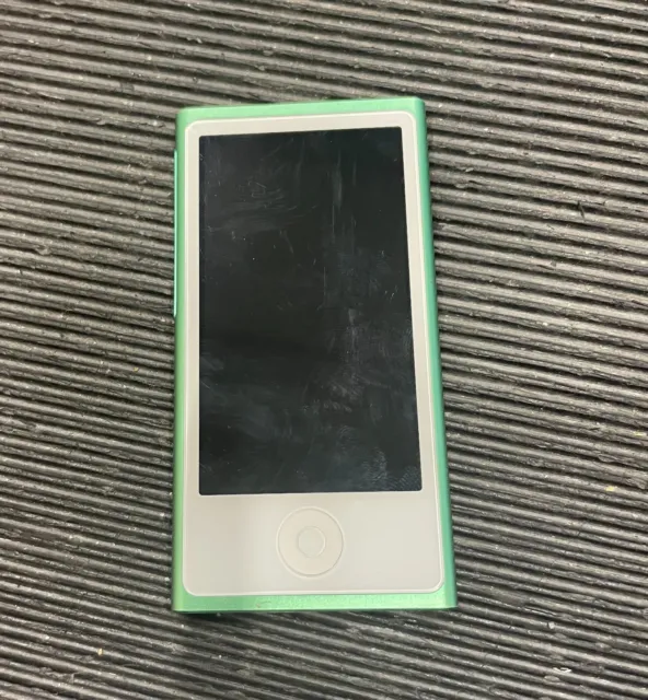 Apple A1446 iPod Nano 7. Generation rot/grün gebraucht getestet funktioniert